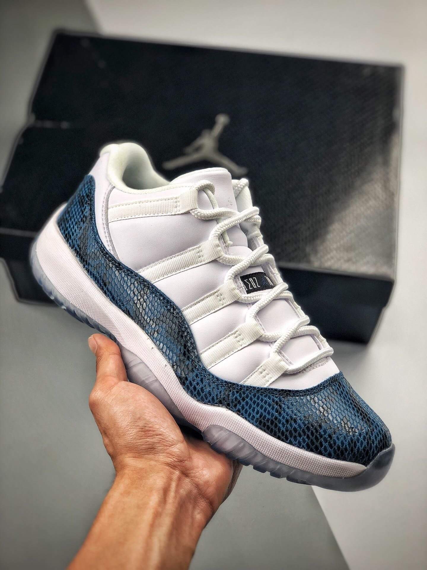 Air Jordan 11 Retro Low 'Navy Snakeskin' 2019 CD6846-102