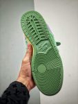 verdy x nike sb dunk low visty fn6040-400 4