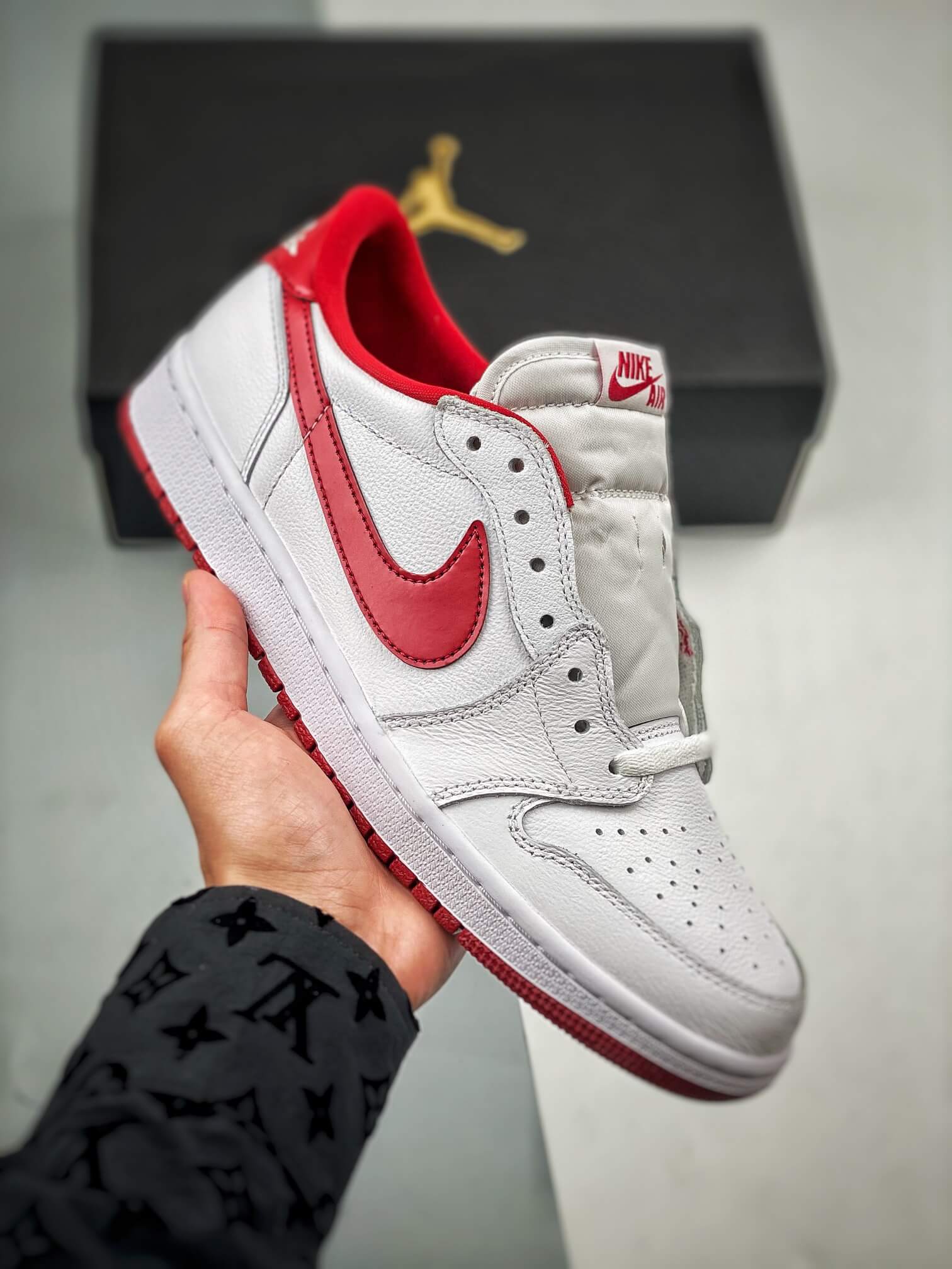 Air Jordan 1 Retro Low White Varsity Red 705329-101