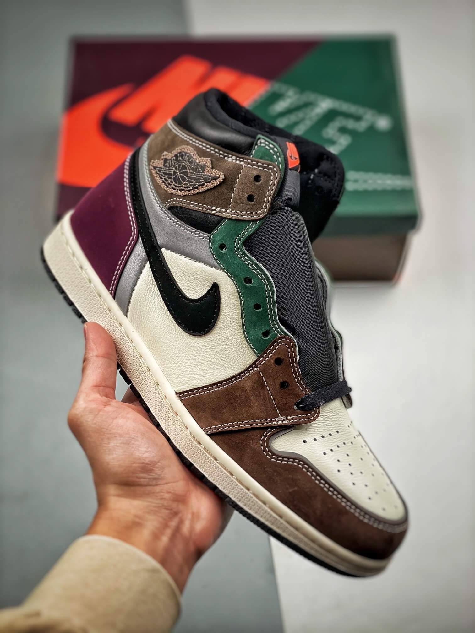 Air Jordan 1 High OG 'Hand Crafted' DH3097-001