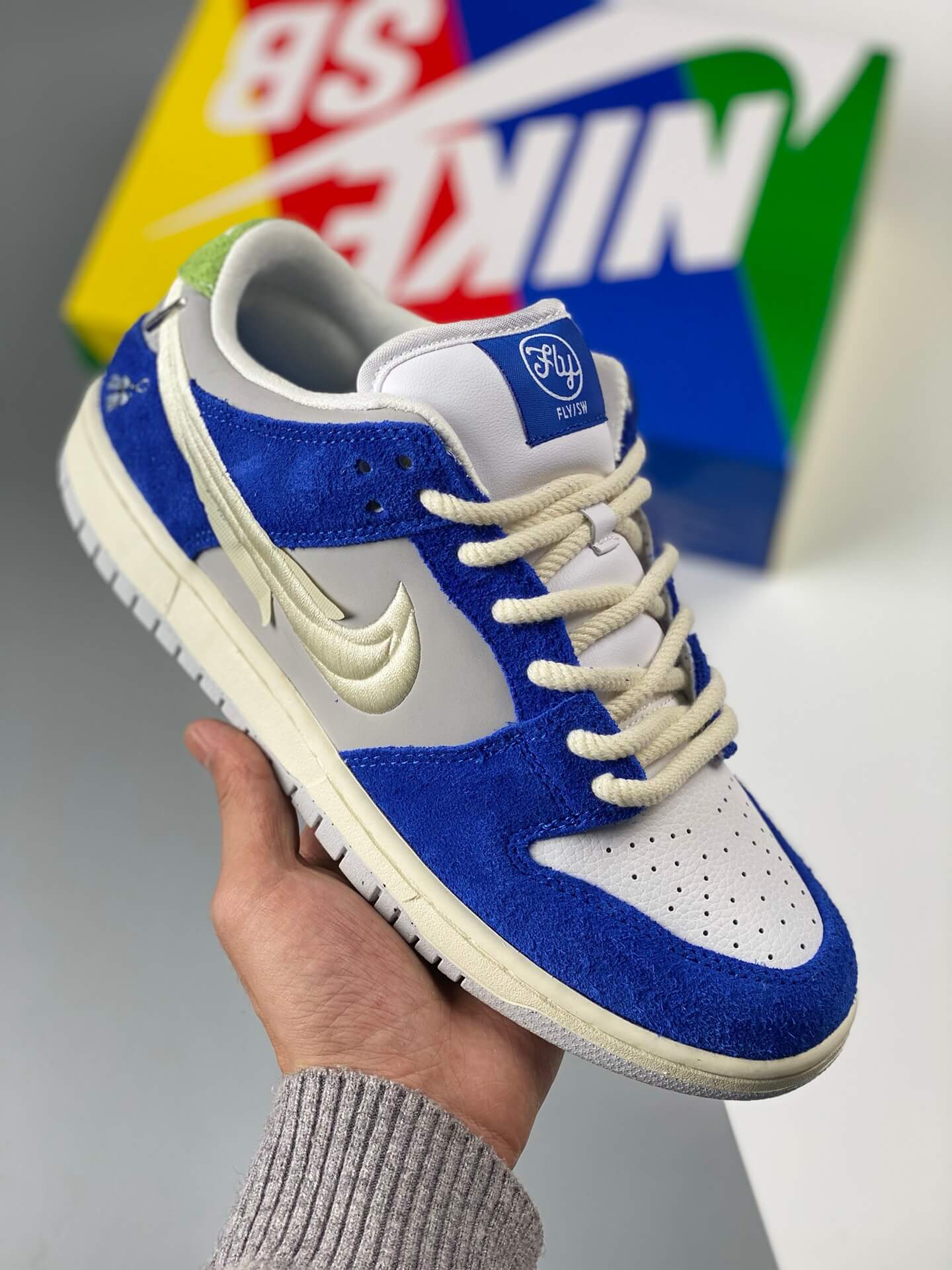 Fly Streetwear x Dunk Low Pro SB Gardenia DQ5130-400